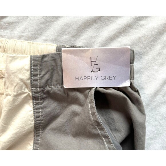 NWT Happily Grey Womens Two-Tone Cargo Pants Cream & Olive Size XL - Picture 3 of 10